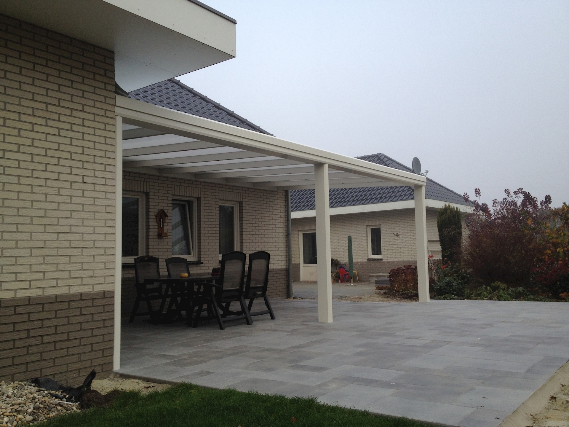 veranda 4.JPG